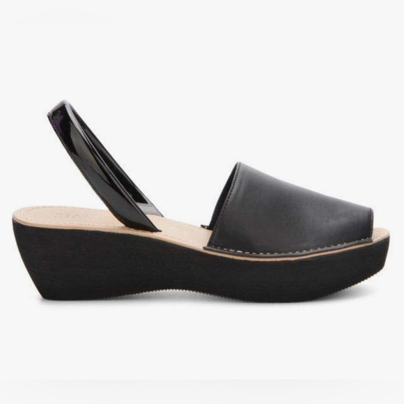 Kenneth Cole REACTION Women's Fine Glass Slingback Platform Sandal Size 10 - Picture 1 of 9